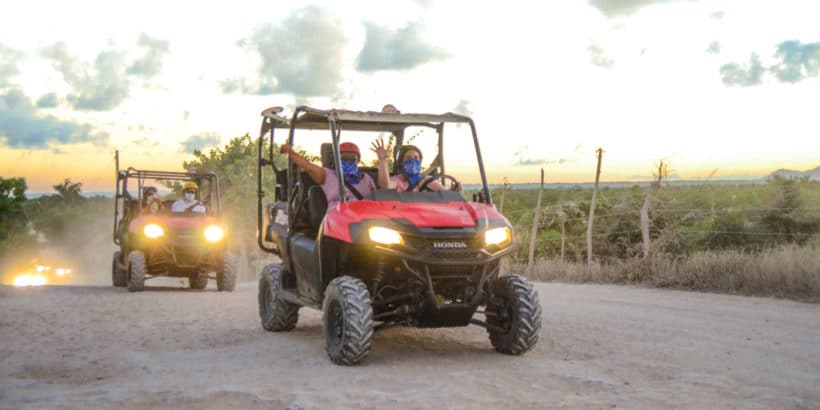 Buggy Nocturno con Cena y Danza Taina